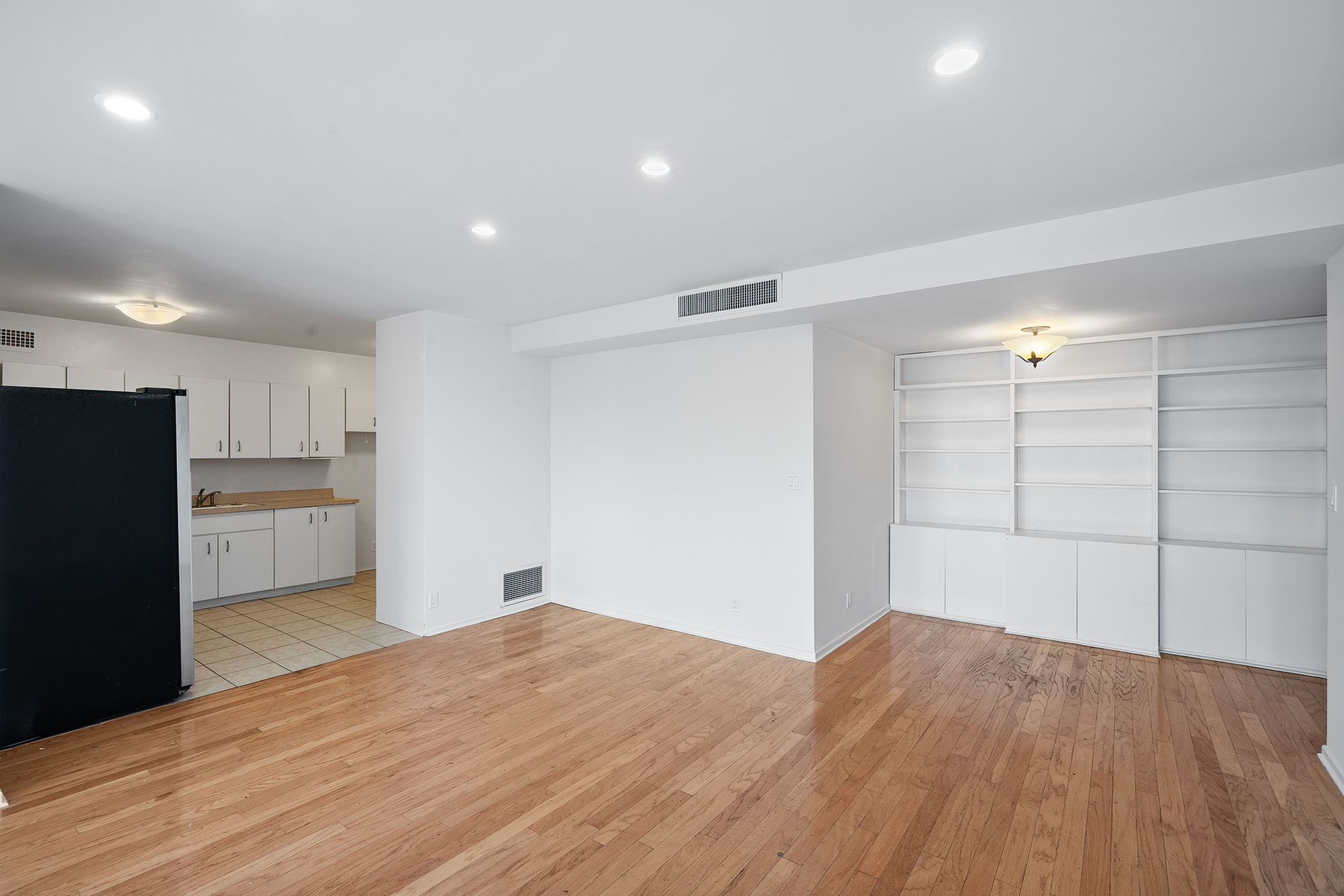 865 Comstock Avenue 11C-12