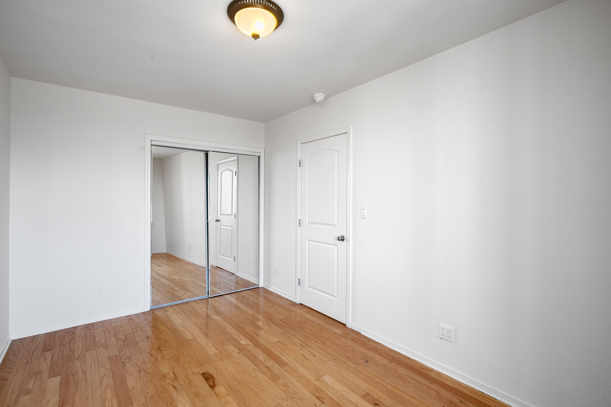 865 Comstock Avenue 11C-24