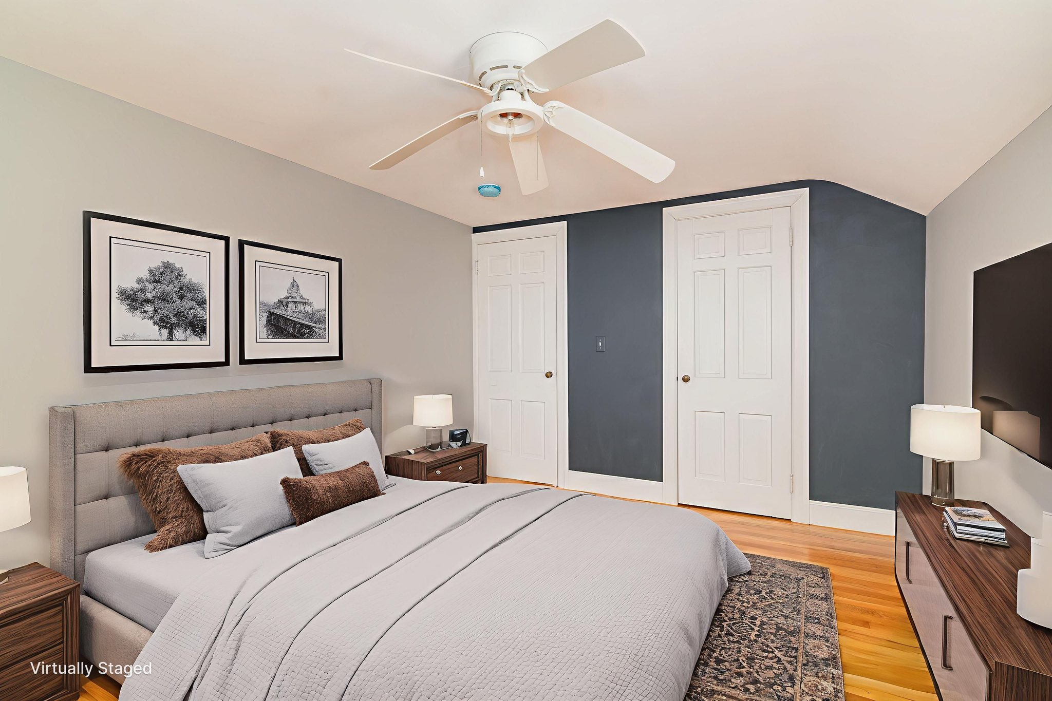 32 (2) virtually staged.jpeg