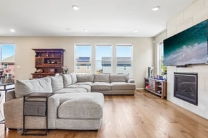 N Waterloo Cir-S0806-009.jpg