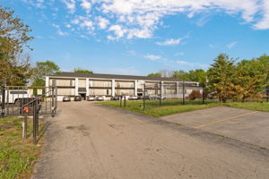  Photo 0
