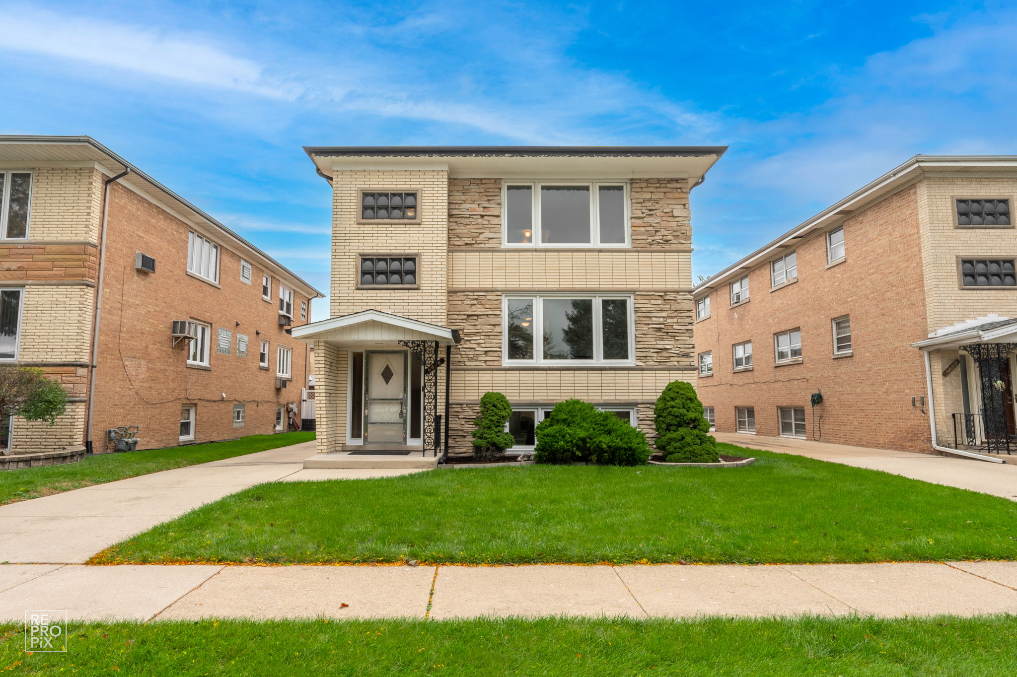 8656 W Carmen Ave, Norridge, IL 60706_001