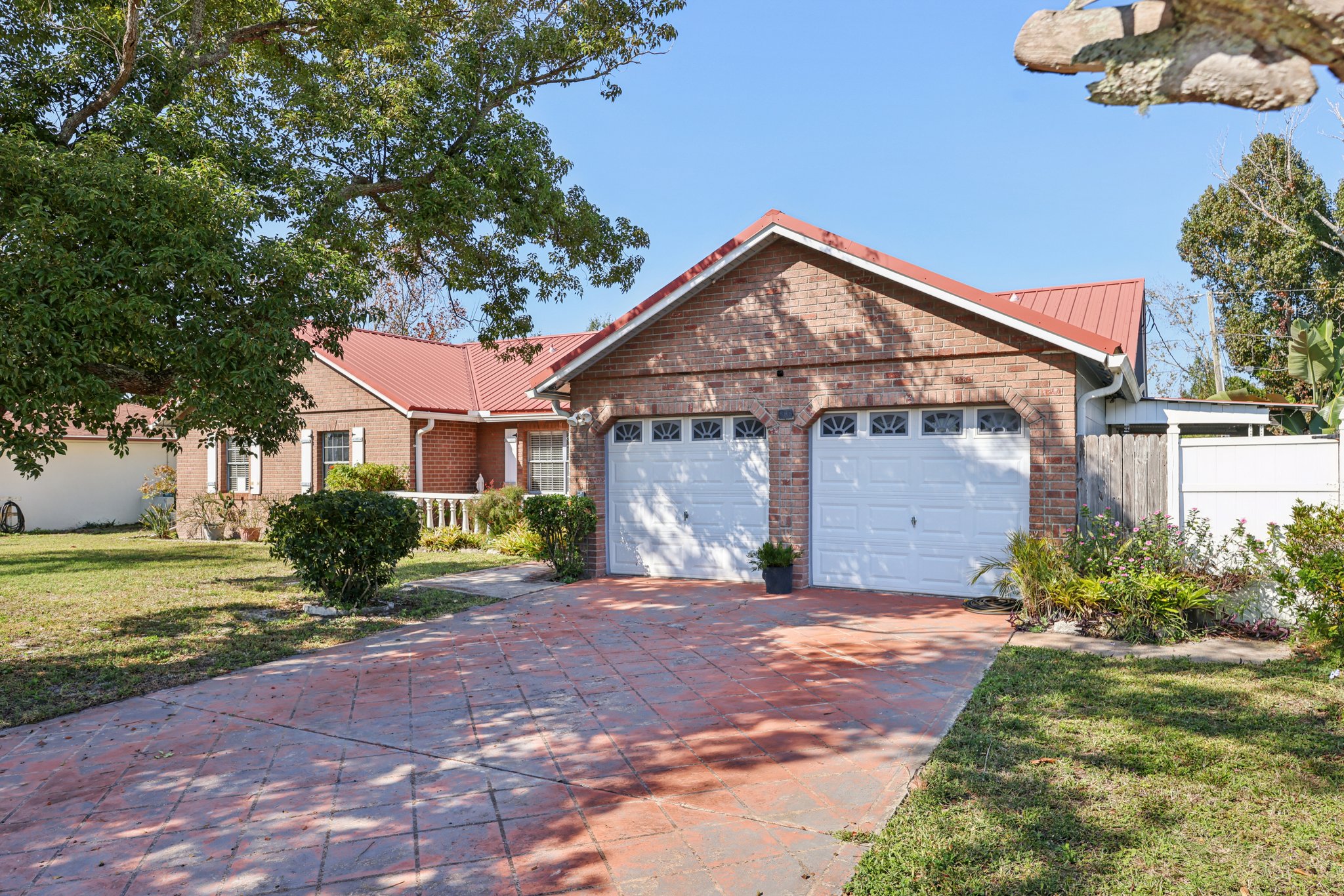 McKenny Ave-S2111-002.jpg