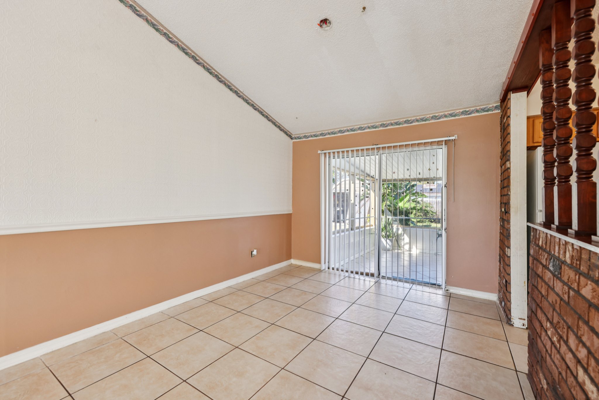 McKenny Ave-S2111-014.jpg