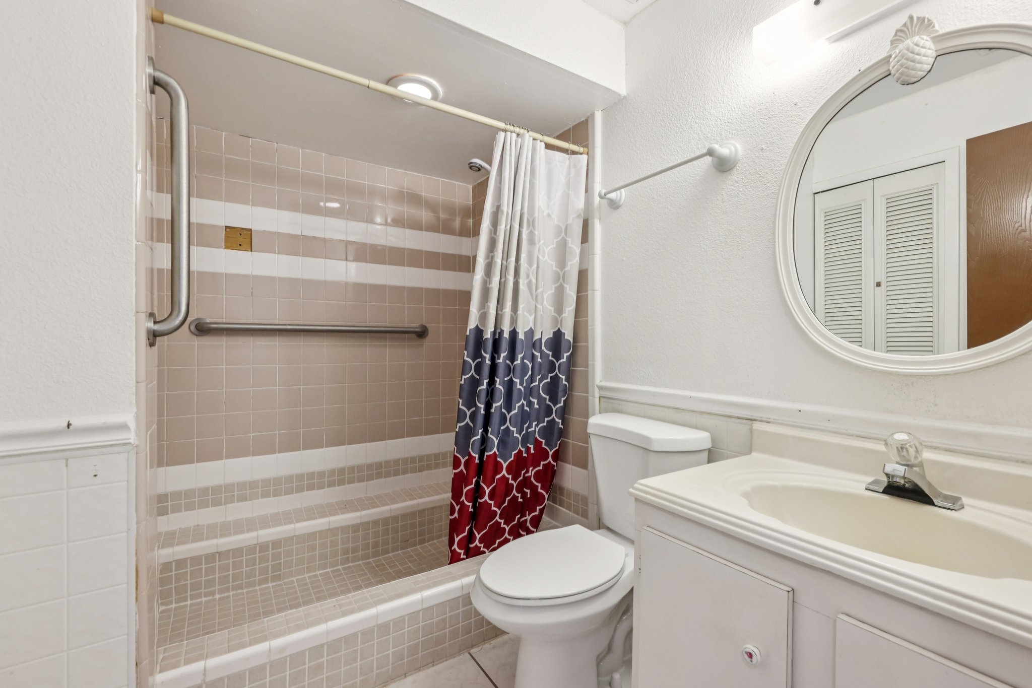 McKenny Ave-S2111-018.jpg