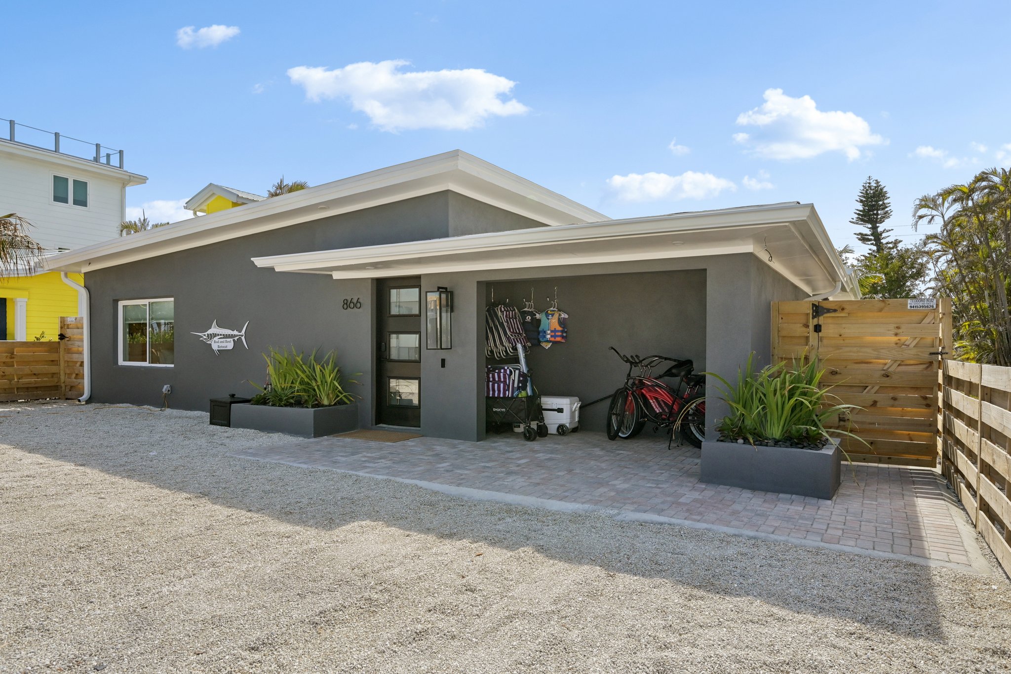 N Shore Dr-L1302-002.jpg