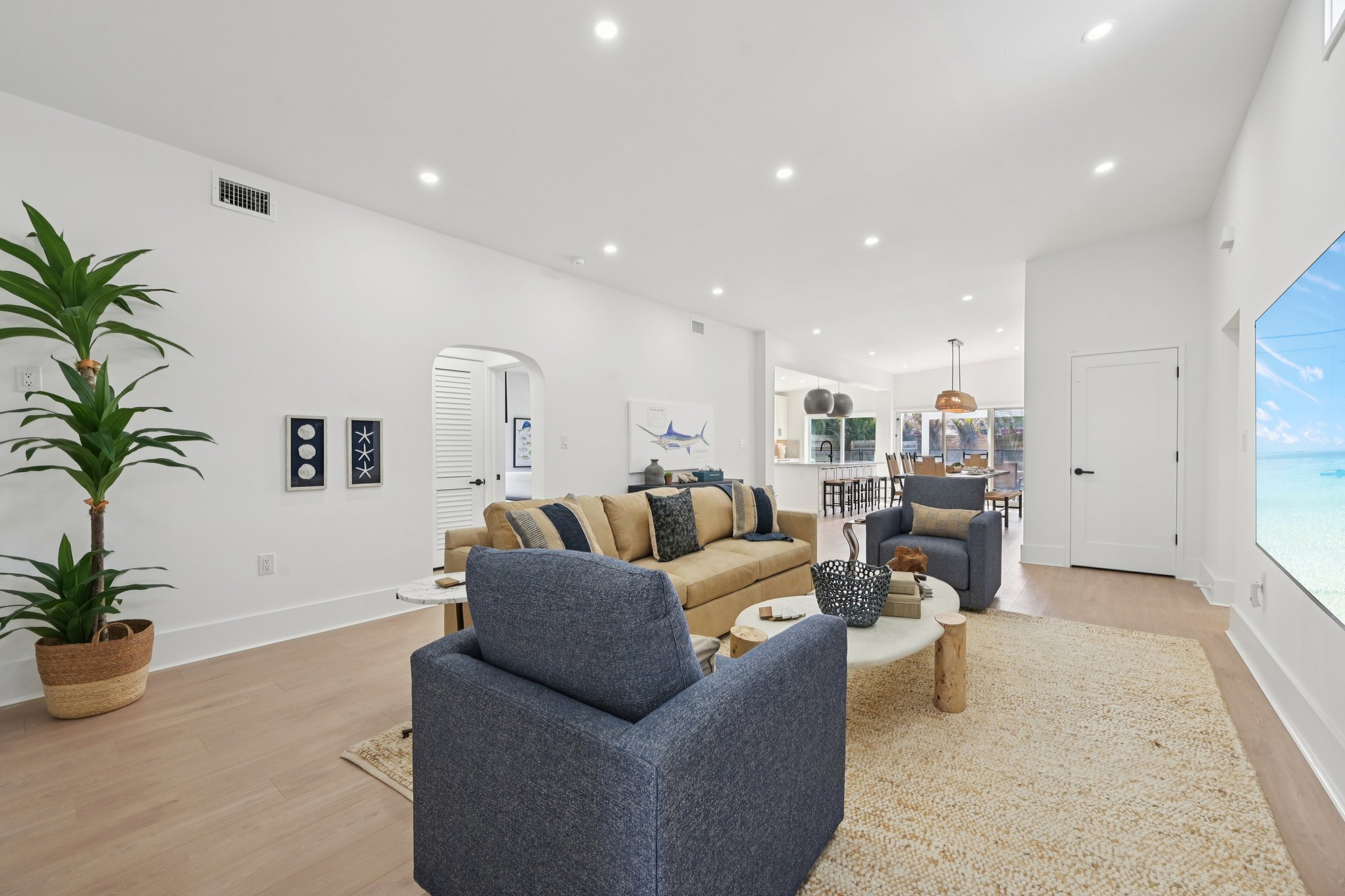 N Shore Dr-L1302-006.jpg