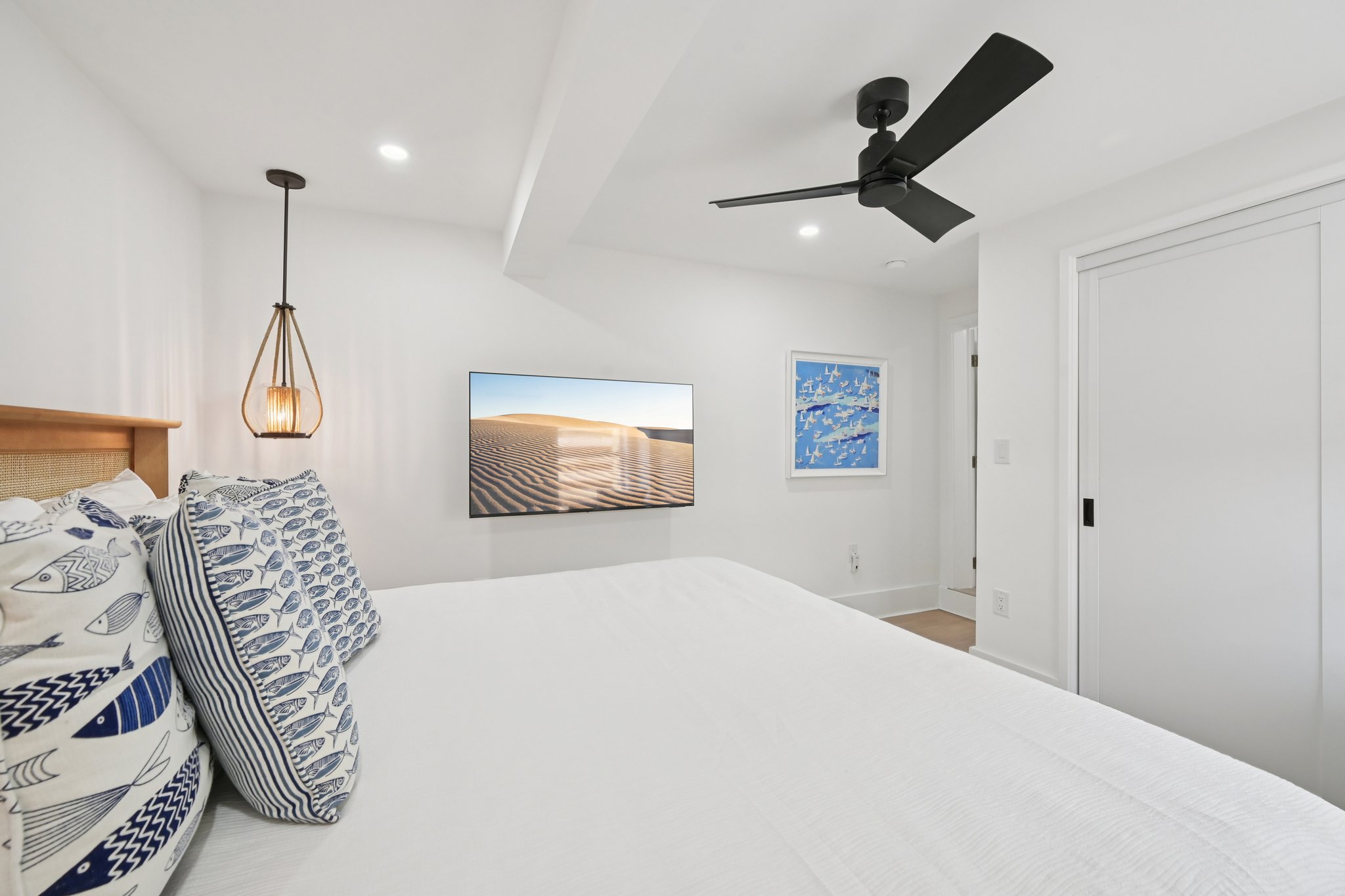 N Shore Dr-L1302-022.jpg