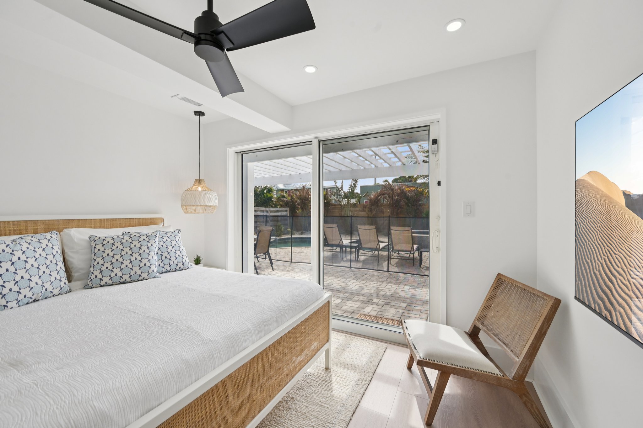 N Shore Dr-L1302-026.jpg