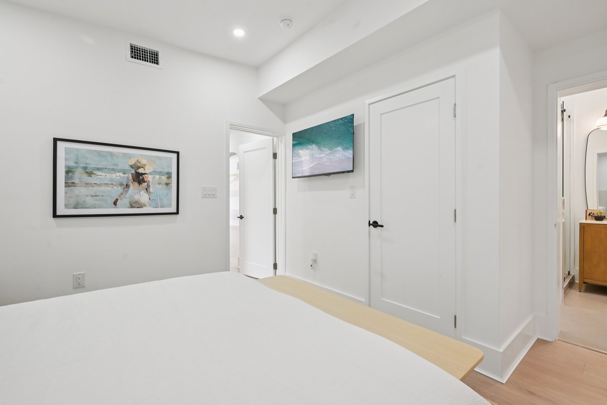 N Shore Dr-L1302-032.jpg