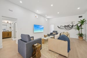 N Shore Dr-L1302-008.jpg