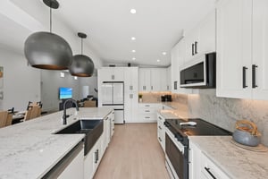 N Shore Dr-L1302-014.jpg