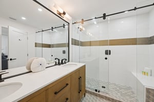 N Shore Dr-L1302-019.jpg