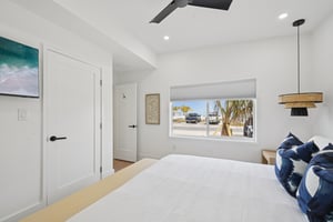 N Shore Dr-L1302-030.jpg