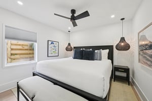 N Shore Dr-L1302-036.jpg