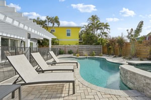 N Shore Dr-L1302-043.jpg