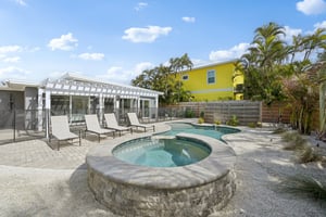 N Shore Dr-L1302-044.jpg