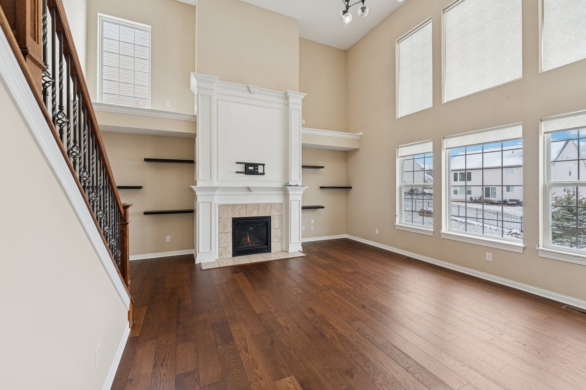 Somerby Cir-L2302-005.jpg