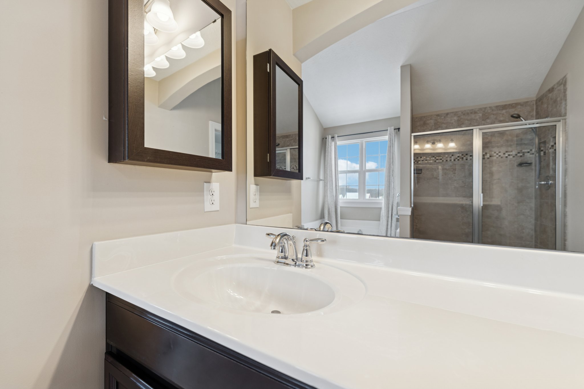 Somerby Cir-L2302-044.jpg