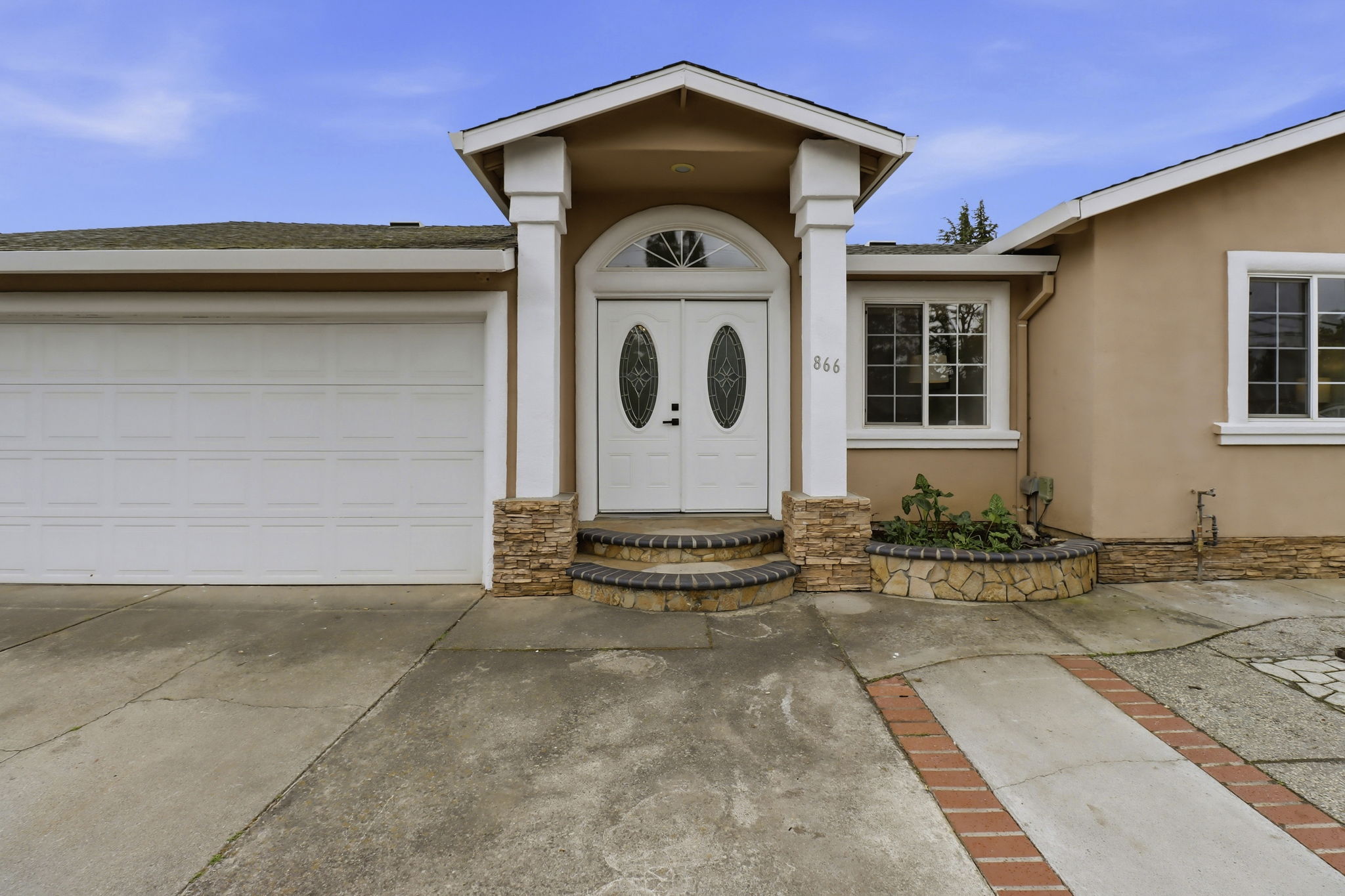 006_F8_866 Sylvandale Ave