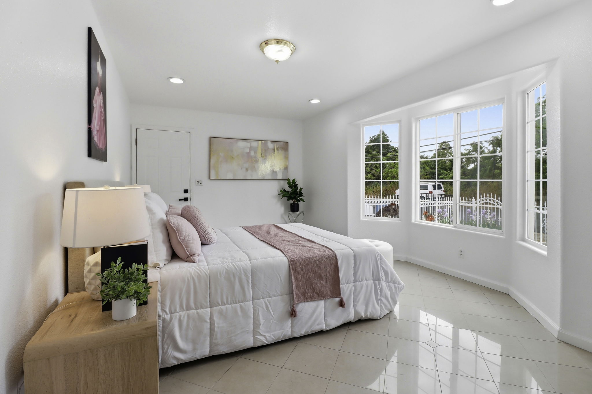 024_F8_866 Sylvandale Ave