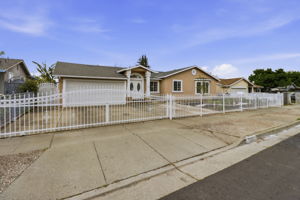 002_F8_866 Sylvandale Ave