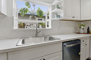 011_F8_866 Sylvandale Ave