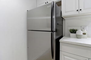 012_F8_866 Sylvandale Ave