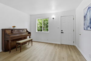 020_F8_866 Sylvandale Ave