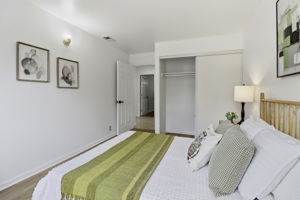 023_F8_866 Sylvandale Ave