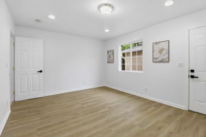 029_F8_866 Sylvandale Ave