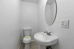 032_F8_866 Sylvandale Ave