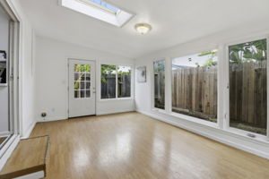 037_F8_866 Sylvandale Ave