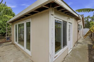 038_F8_866 Sylvandale Ave