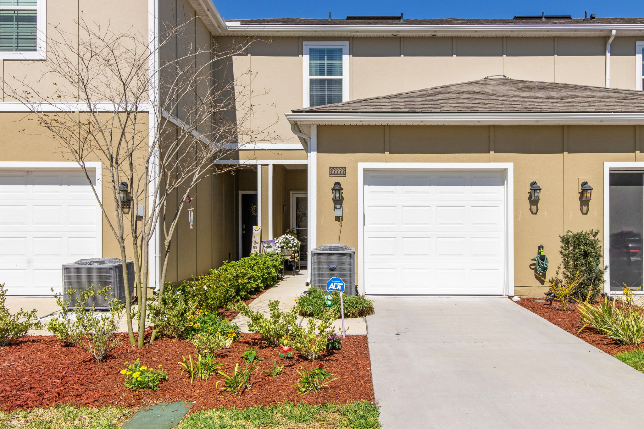 Welcome to 86666 Shortline Cir
