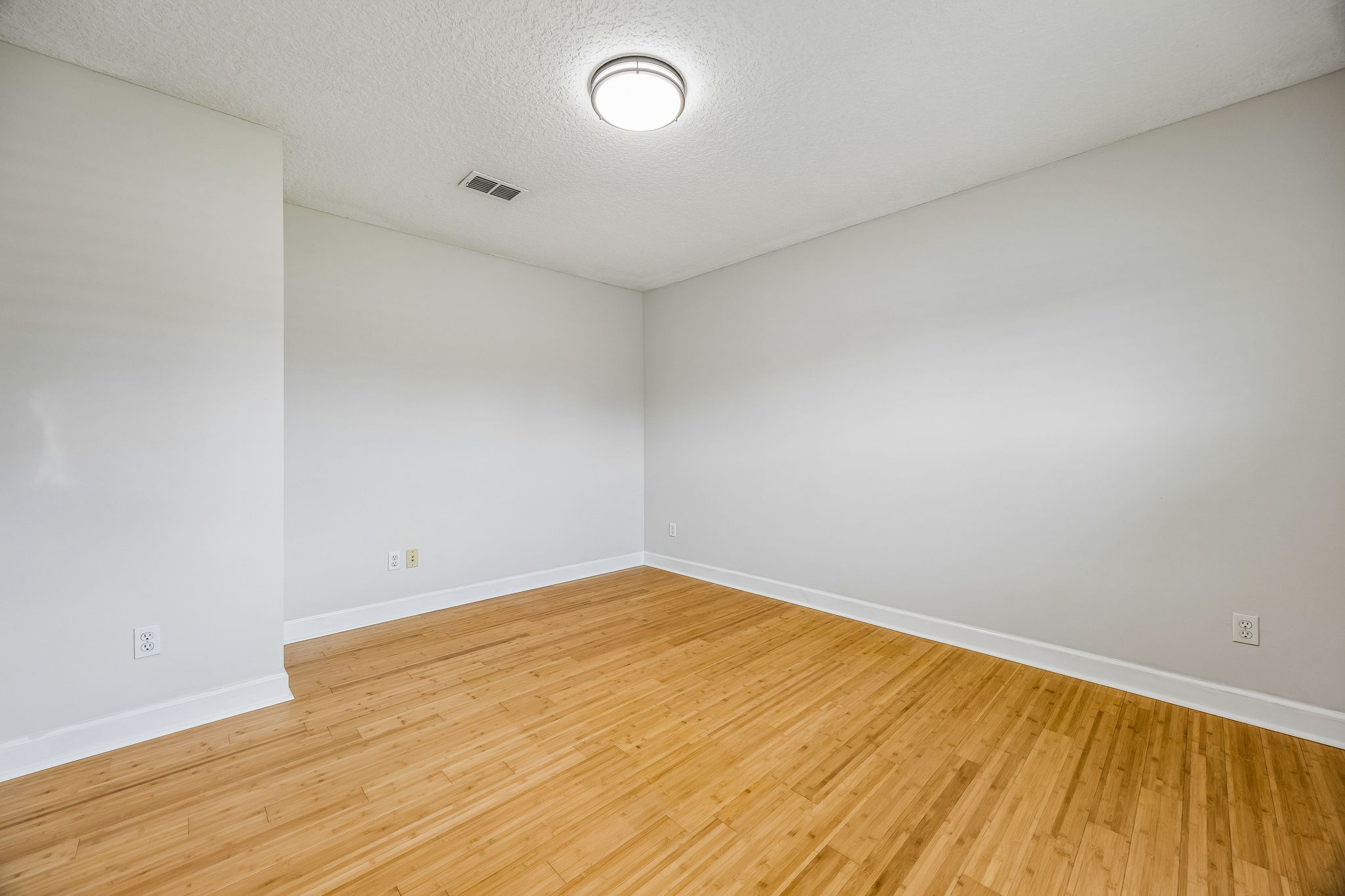Bedroom/Office