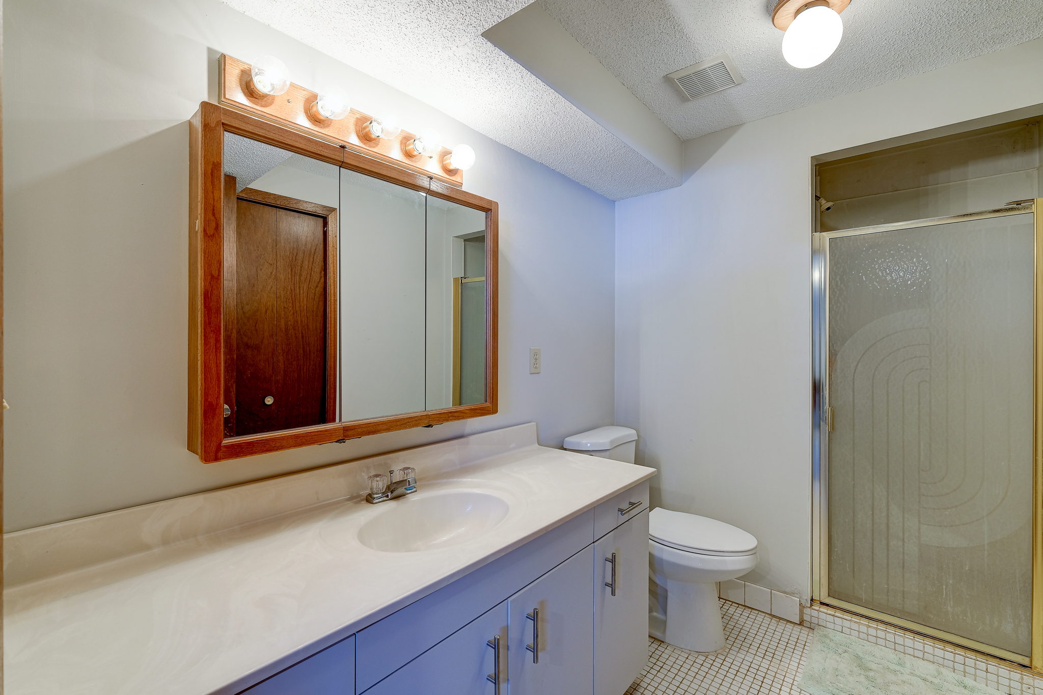 Downstairs bathroom
