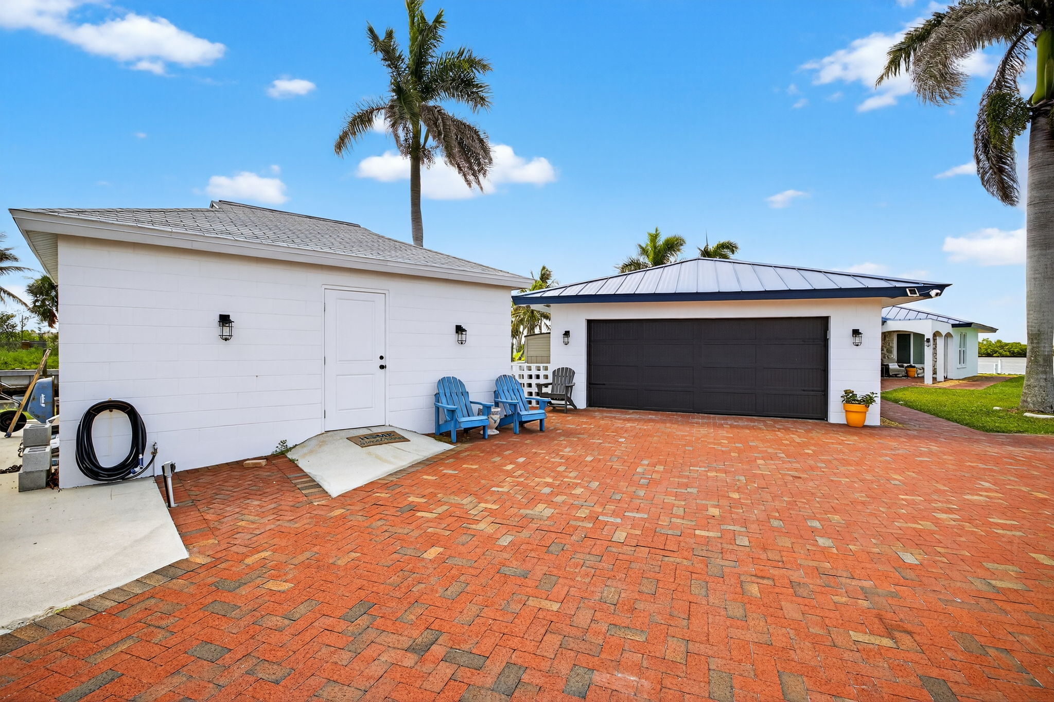 Front Exterior 4 of 4