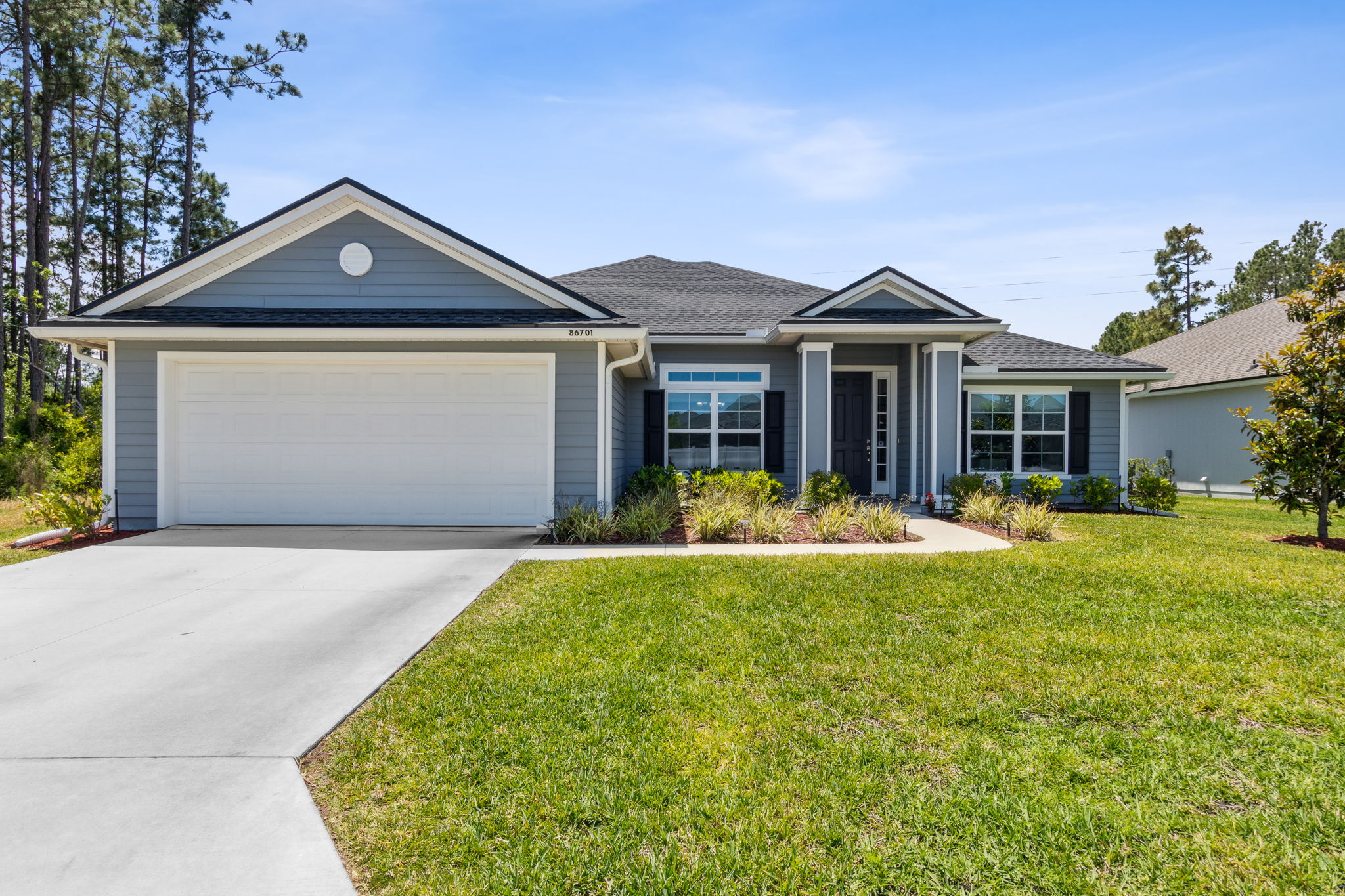 Welcome to 86701 Lazy Lake Cir