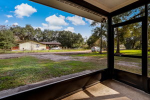 Screened-in Porch