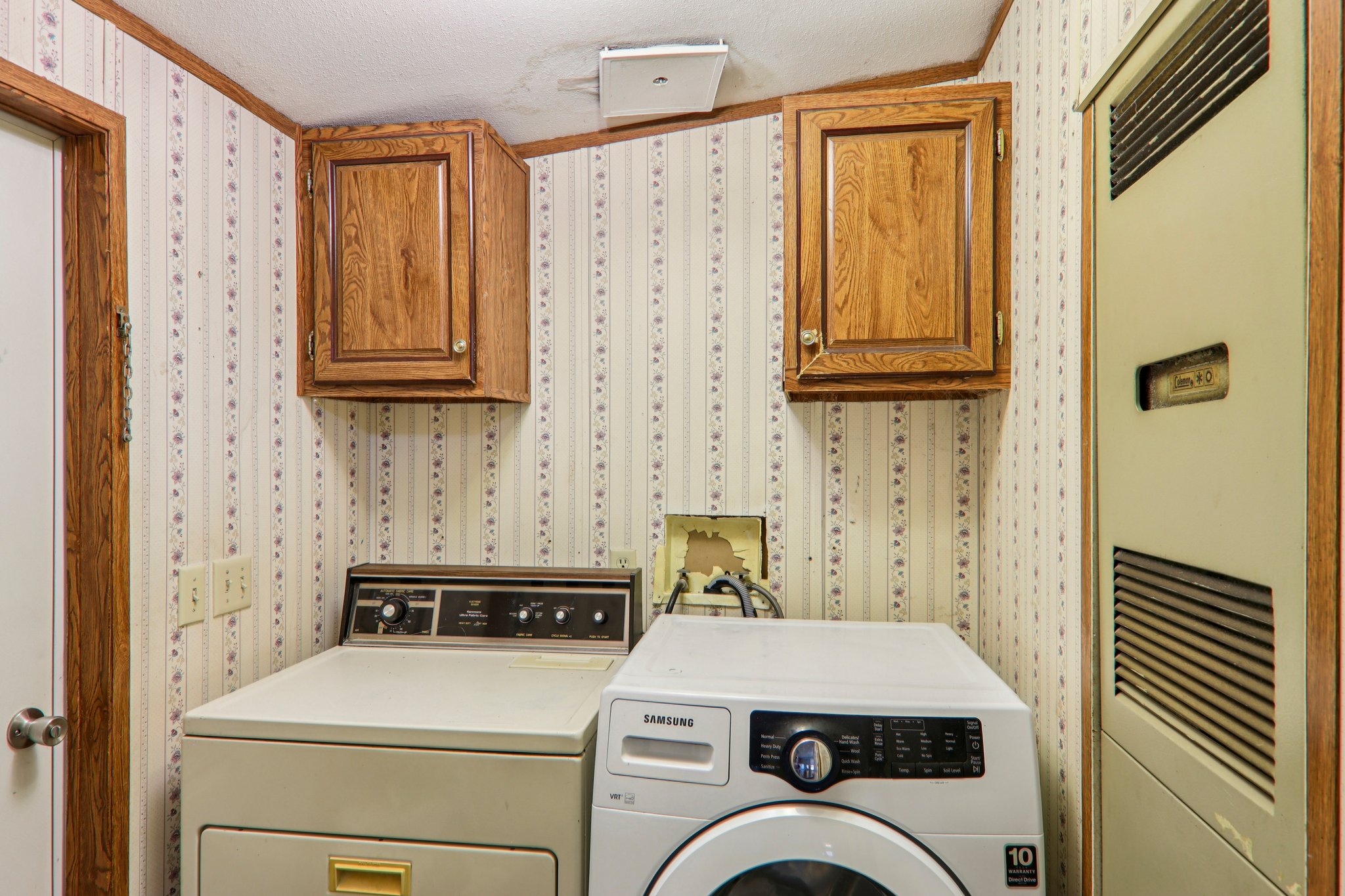 Hutch Mountain Rd-S0710-039.jpg