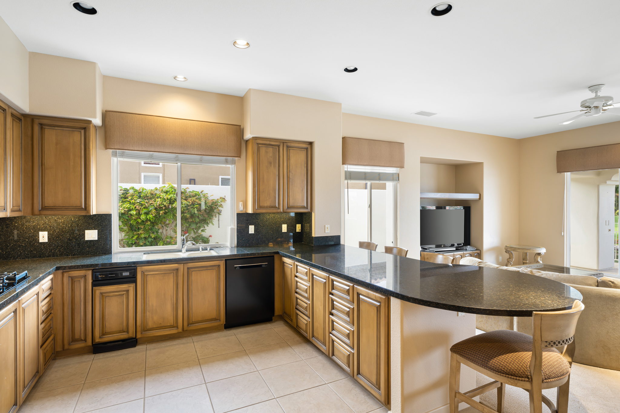 868 Mesa Grande Dr, Palm Desert, CA 92211, USA Photo 37