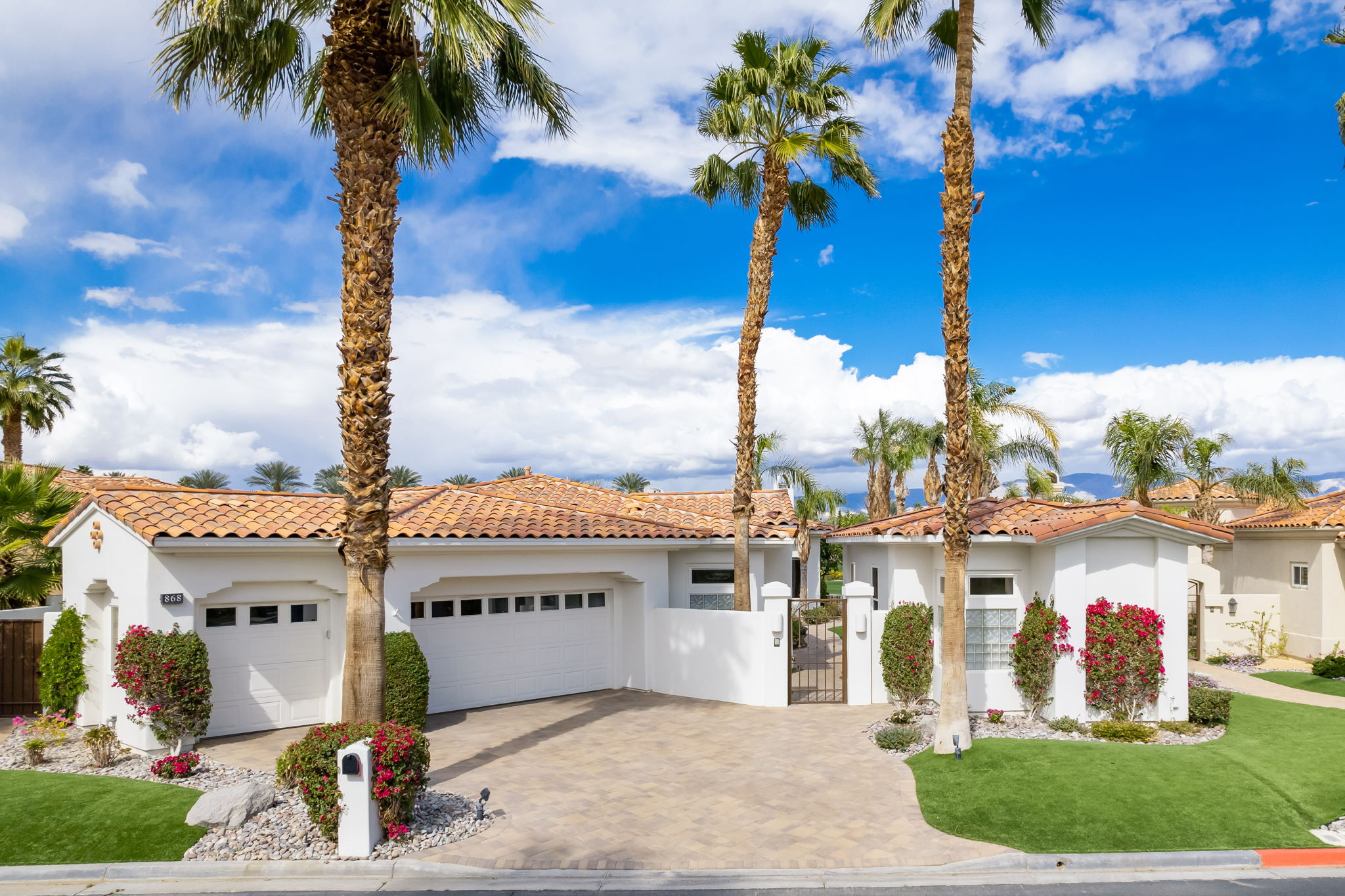 868 Mesa Grande Dr, Palm Desert, CA 92211, USA Photo 1