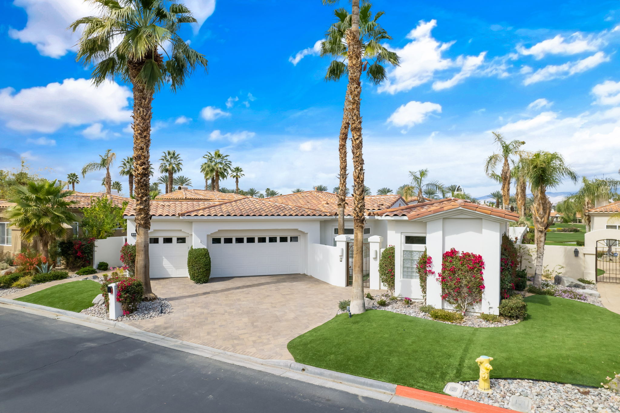 868 Mesa Grande Dr, Palm Desert, CA 92211, USA Photo 3