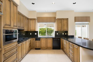 868 Mesa Grande Dr, Palm Desert, CA 92211, USA Photo 38