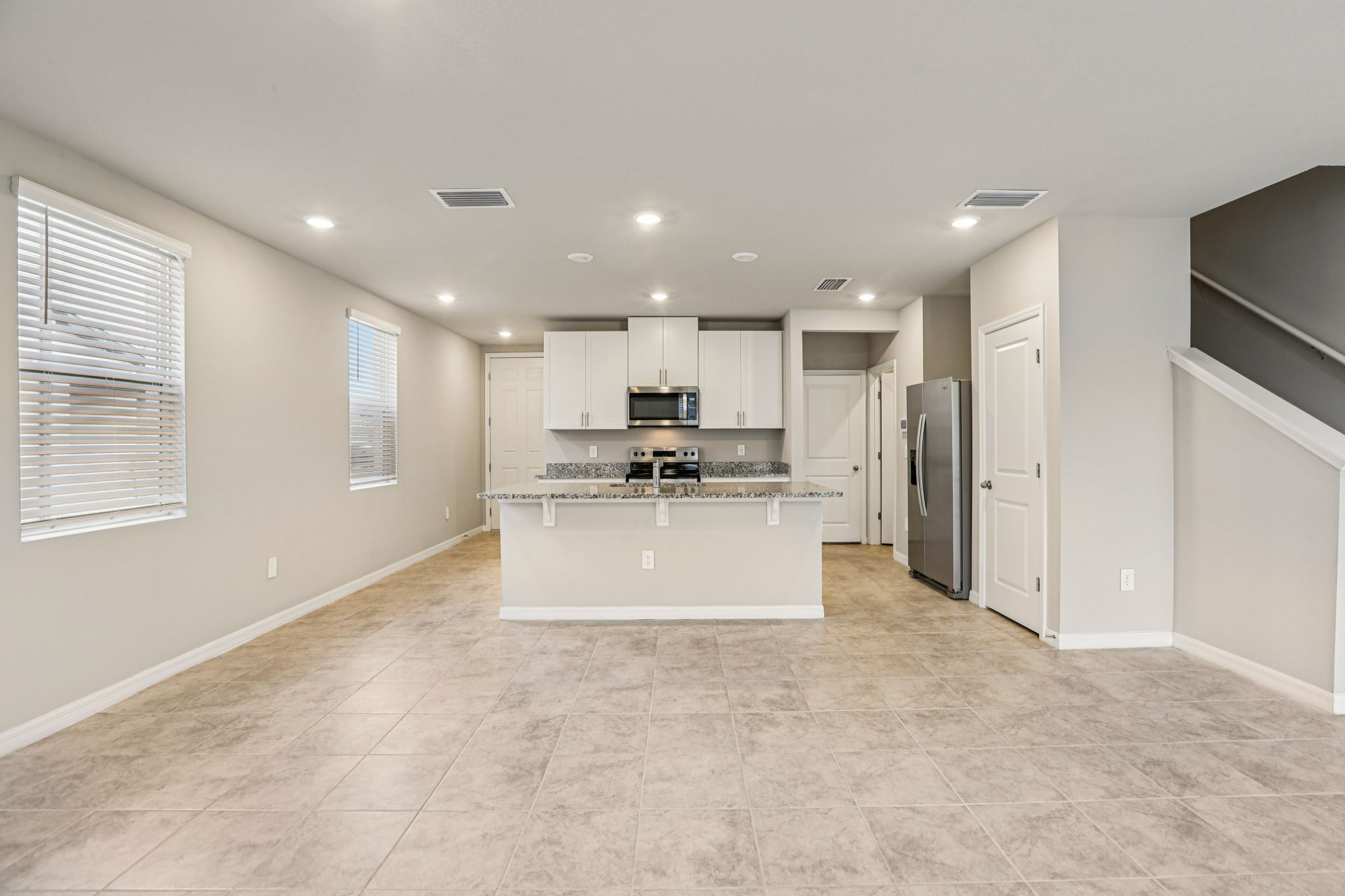 8649C Cypress Leaf Pl-007