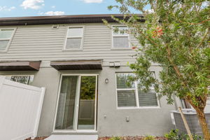 8834 Wild Pine Court-030