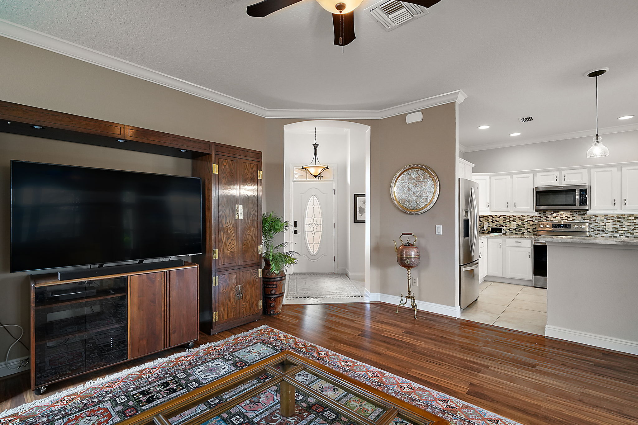 Living, Kitchen, Foyer