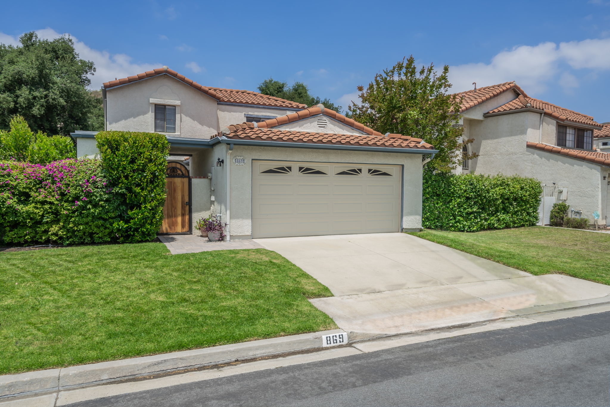  869 Congressional Rd, Simi Valley, CA 93065, US