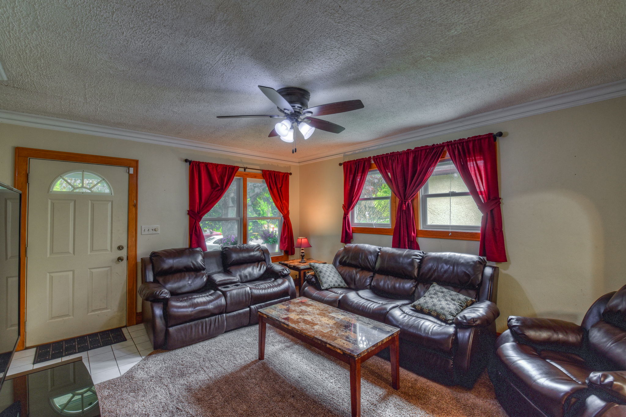  869 Hall Ave, Saint Paul, MN 55107, US Photo 7